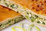 Быстрый (заливной) пирог с зелёным луком и яйцом