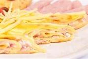 Блинчики с ветчиной и сыром к завтраку