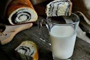 ДРОЖЖЕВОЙ РУЛЕТ С МАКОМ