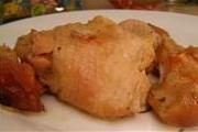 Куриные бедрышки, запеченные с яблоками