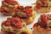 Куриные котлетки с острым томатным соусом
