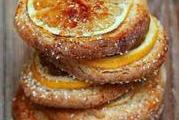 Миндальное печенье с дольками лимона
