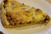 Песочный пирог с мясом и грибами