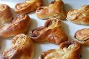 Плюшки с корицей и сахаром