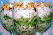 Пpаздничный салат-кoктейль