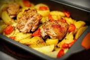 Рецепт: картофель с курицей в духовке