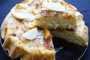 Шарлотка с яблоками и абрикосами