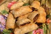 Слоеные пирожки с орехами и вареной сгущенкой