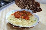 Спагетти с мидиями в томатном соусе