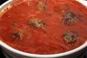 Тефтели в томатном соусе с мятой