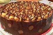 Торт с изюмом и орехами
