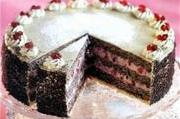 Торт с маком и брусникой.