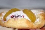 Творожное печенье-пирожное с фруктами